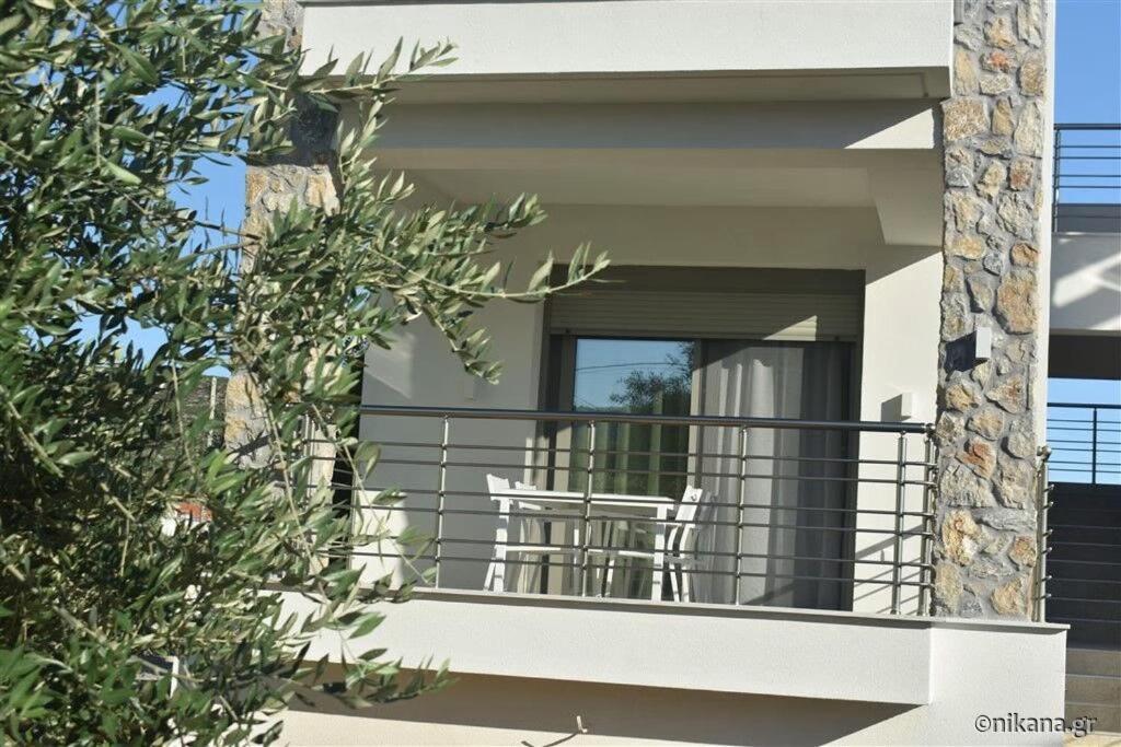 Athina Palace Luxurious Appartments Potós Eksteriør bilde