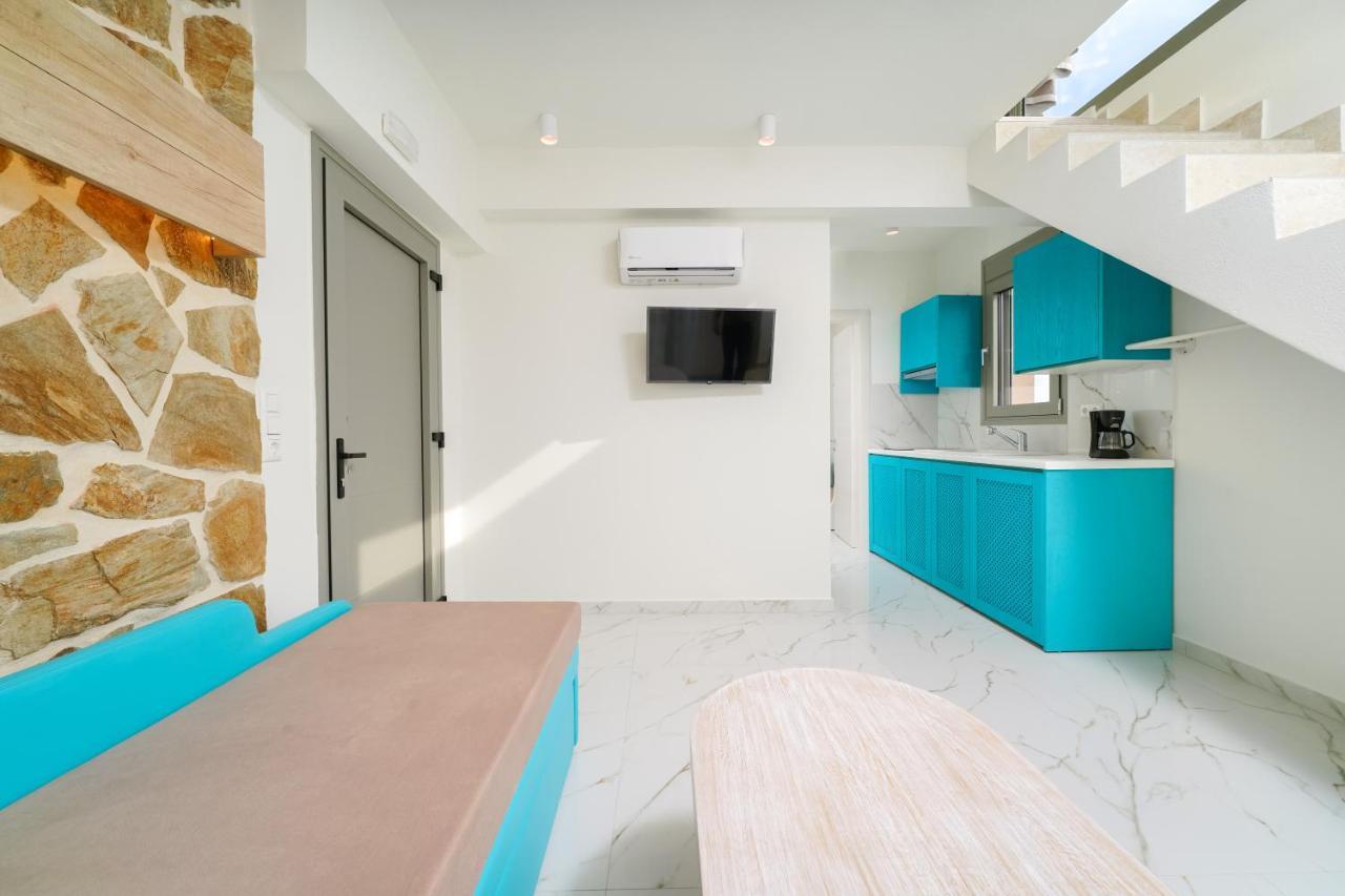 Athina Palace Luxurious Appartments Potós Eksteriør bilde