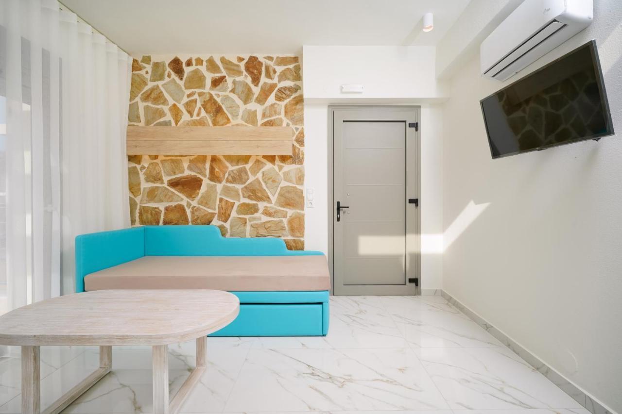 Athina Palace Luxurious Appartments Potós Eksteriør bilde